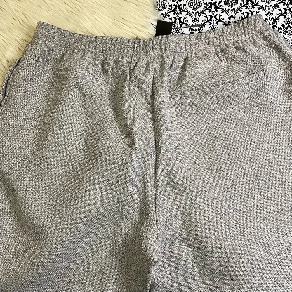 NWT : boohoo Men’s size 3XL : light gray boucle elastic drawstring trouser pants